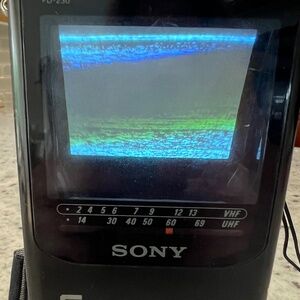 Pocket Hand Held Sony Watchman TV 1990-Vintage